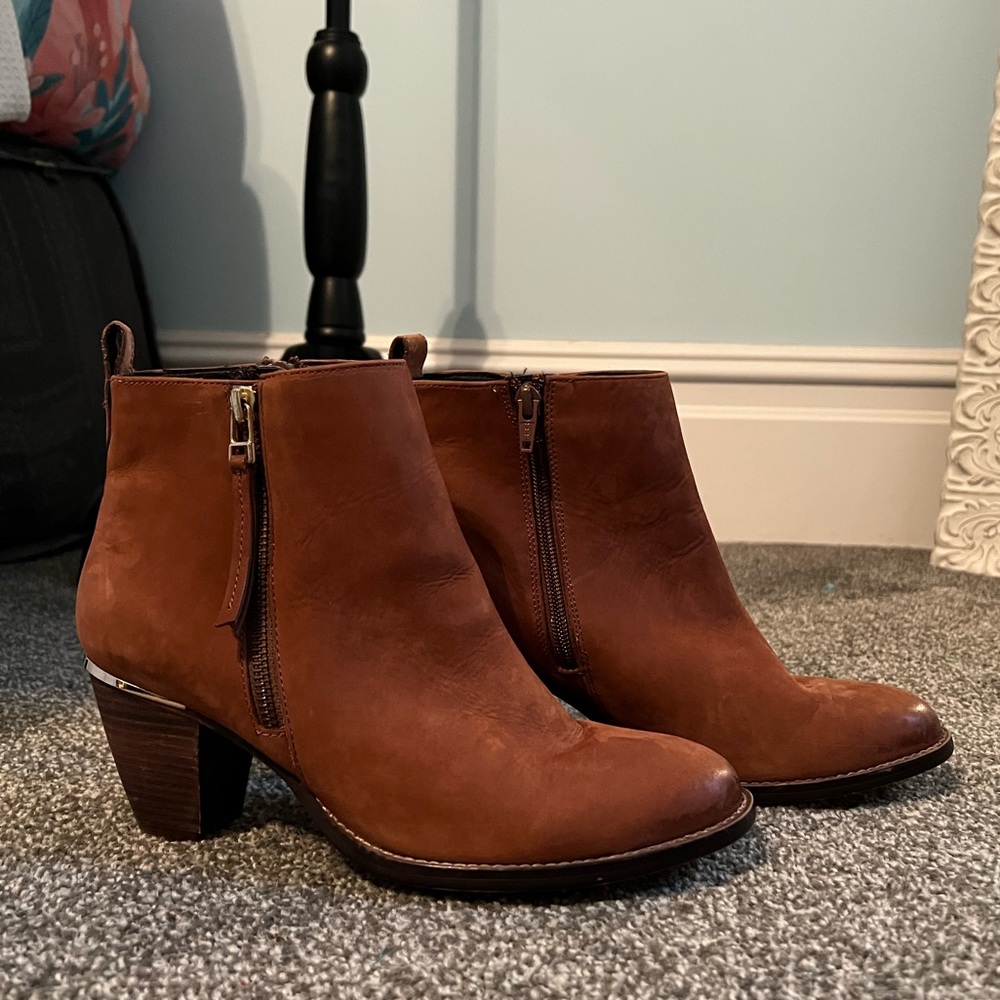 Brown Steve Madden booties